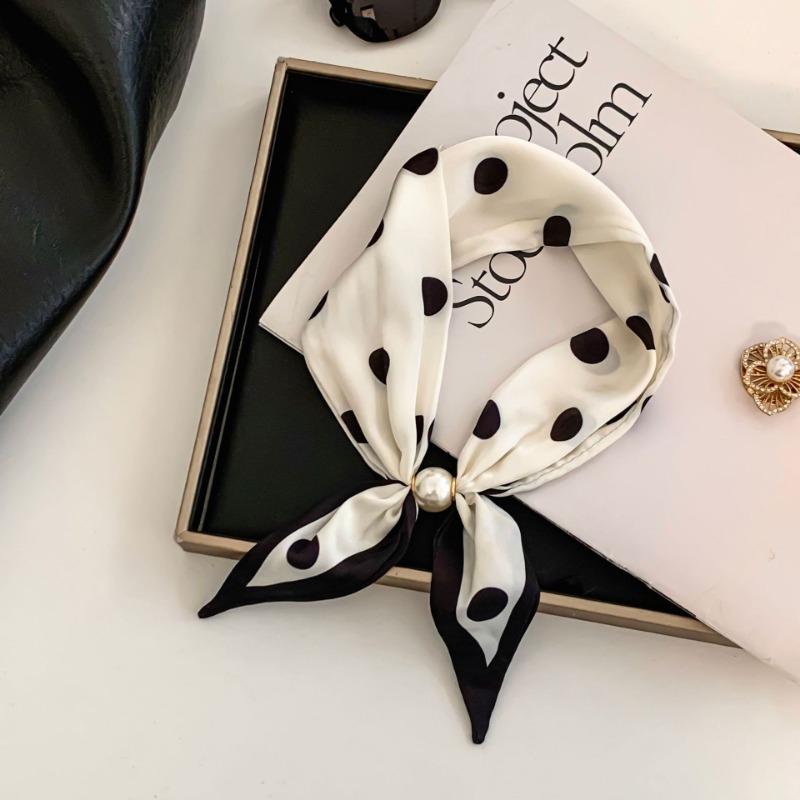 Cashew flower silk scarf new lazy collarbone chain neck protector scarf scarf pearl necklace magnetic buckle silk scarf
