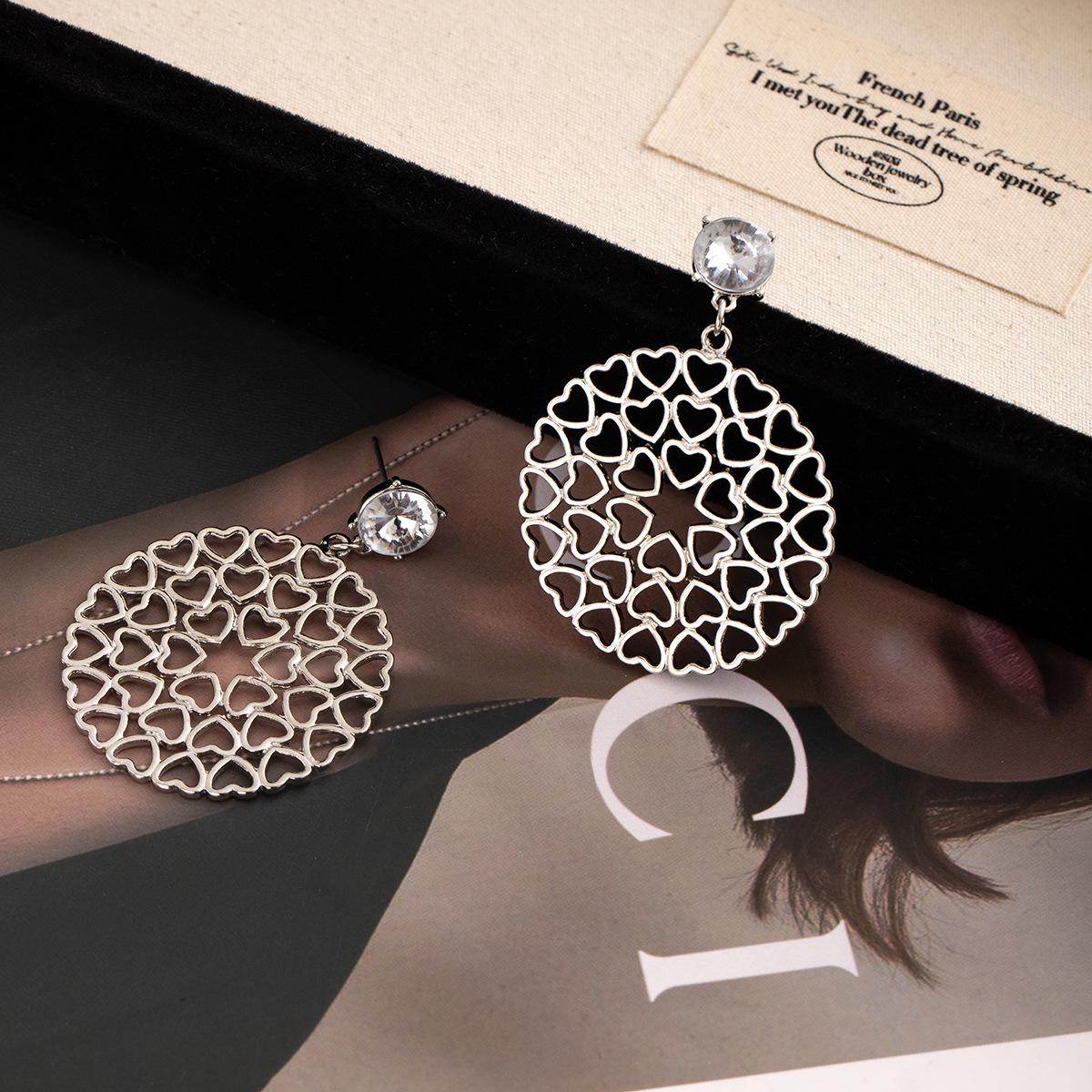 Exquisite Light Luxury Heart & Oval Rhinestone Earrings