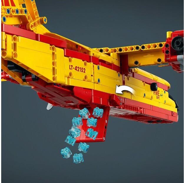 LEGO Technic 42152 Firefighting Plane