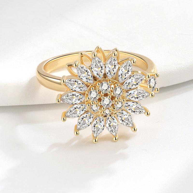 Geometric Rotating Ring For Women With Sunflower Design And Adjustable Copper Material