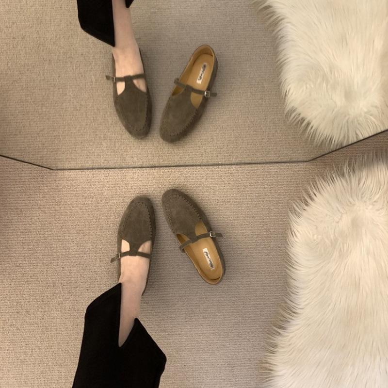 2025 autumn leather French round head single shoes with skirt small leather shoes retro low heel buckle flat Mary Jane shoes