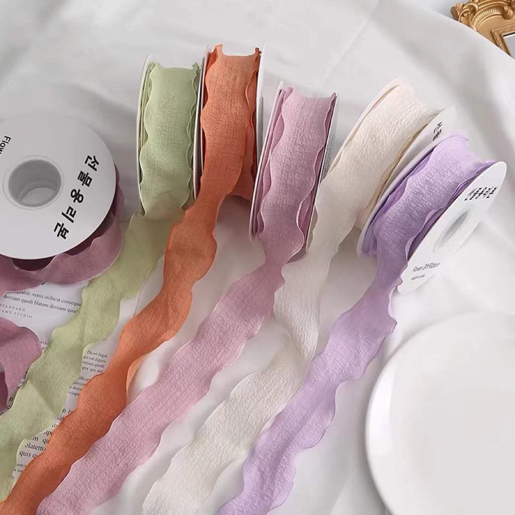4cm Linen Fishtail Yarn Ruffle Ribbon for Floral and Cake Packaging.