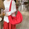 Nylon Shoulder Bag Women's New Simple and Versatile High-end Dumpling Bag Large-capacity Sports Messenger Bag