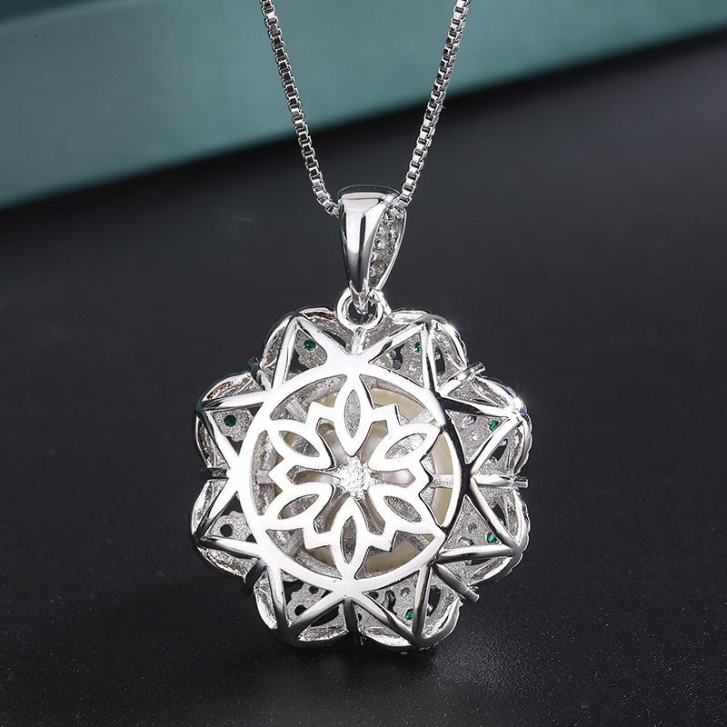 Vintage Inlay Österreichische Perlmutt-Inlay mit Diamanten Blume Damen-Anhänger Halskette 16mm