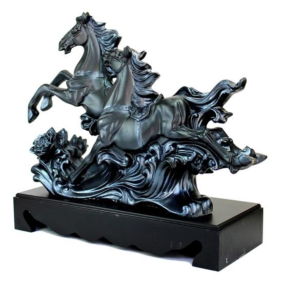 Resin Running Horse Sculpture. 38.1 Cm. Figurine. Decorative Items. Home Decor.