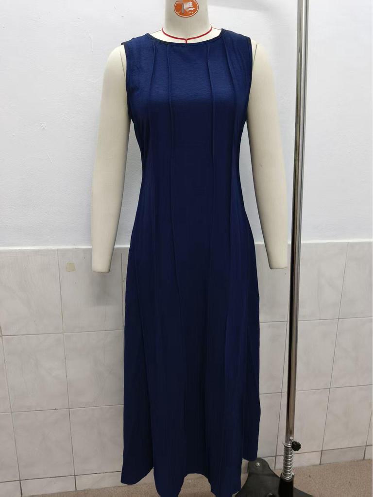 2026 Summer Elegant Women's Sleeveless Pleated Long Dress