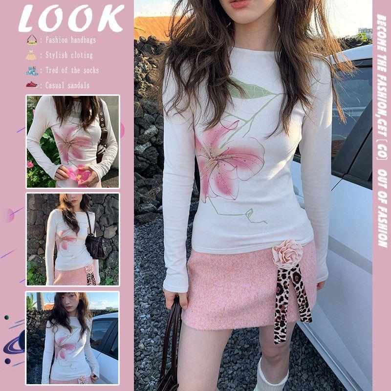 

Design-Inspired Rhinestone Floral Print Long-Sleeve T-Shirt for Women, Spring 2025 New Chic Slim-Fit Base Layer Outerwear Top Milky Apricot Color S [Excellent Quality]