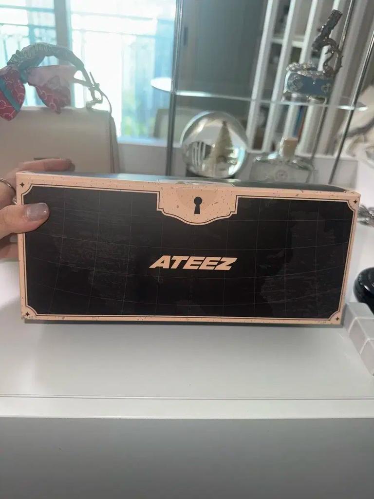 [USED] ATEEZ (Eighties Aties) Support Penlight for Sale