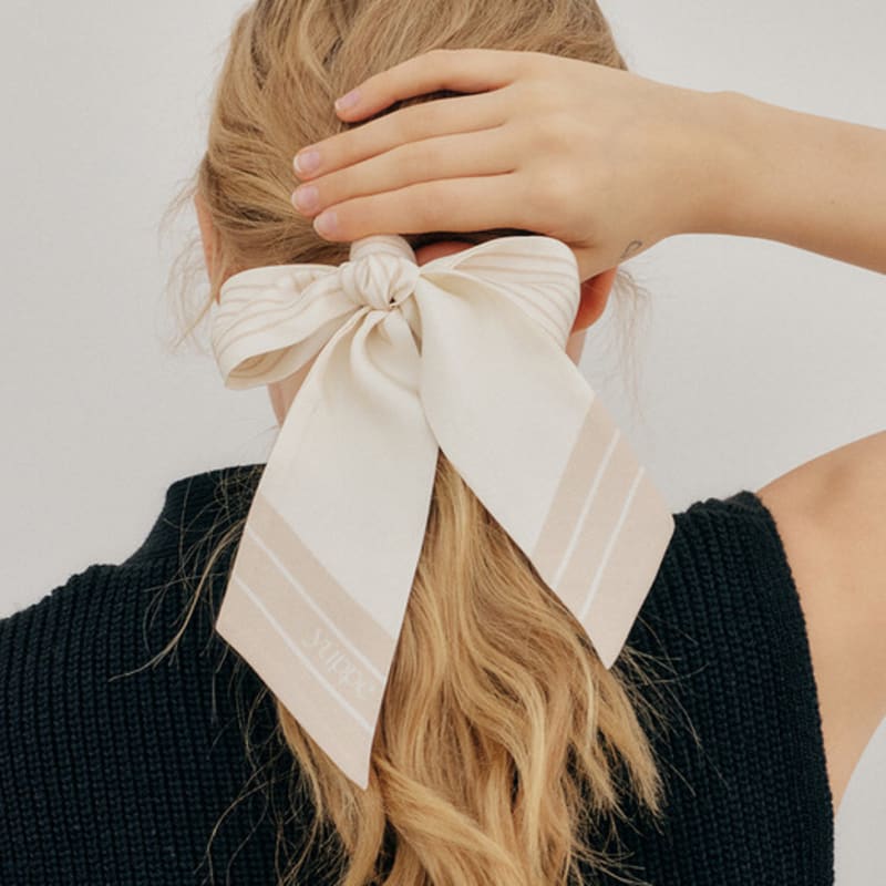 YUPPE SQUARE TWILLY SCARF_BEIGE