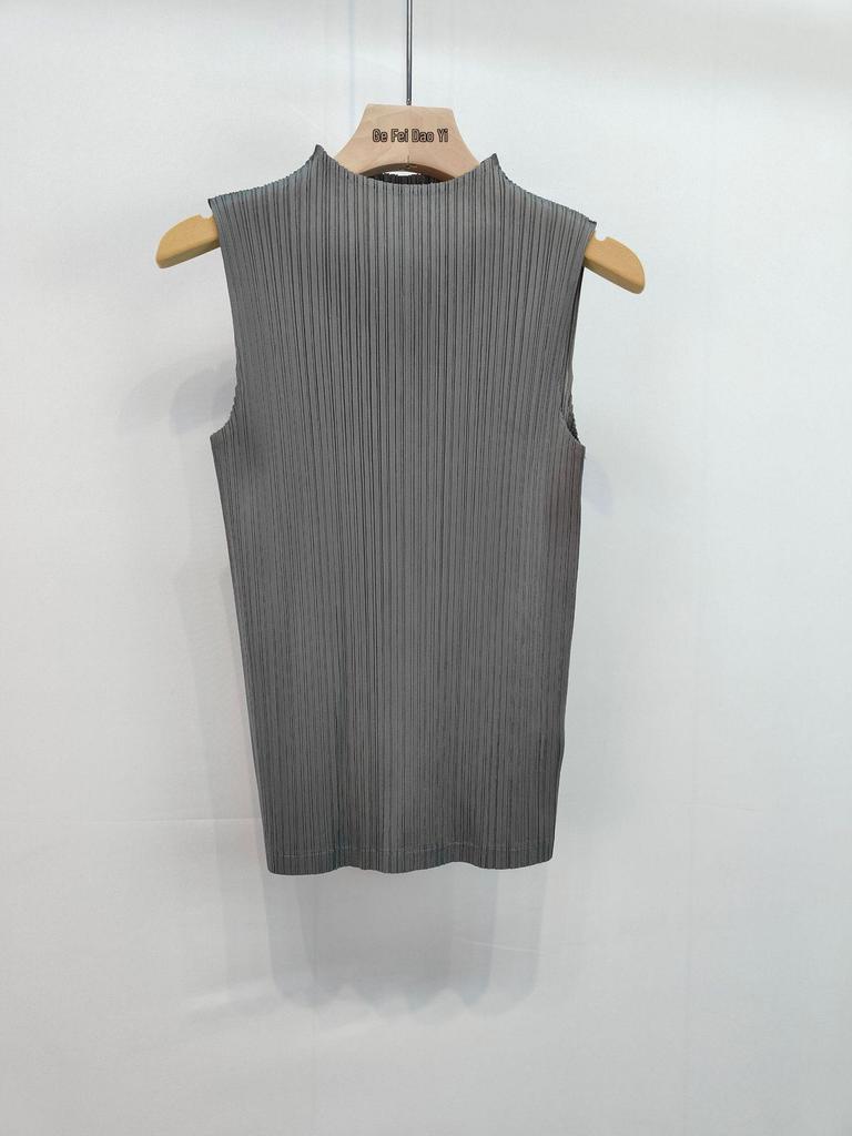 Mint Green Sleeveless Pleated Vest - Slimming and Versatile Women's Summer Top