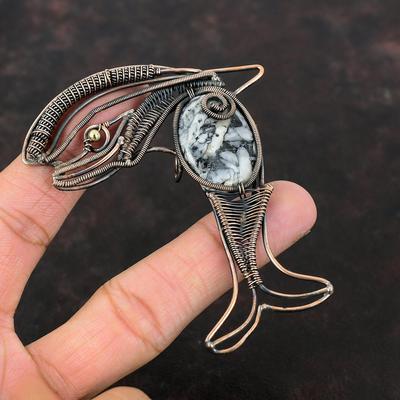 Pinolith Jaspis Anhänger Kupferdraht gewickelt Anhänger Handgefertigt Kupferschmuck Edelstein Fisch Anhänger Zierlicher Anhänger zum Verschenken Drahtwickelschmuck