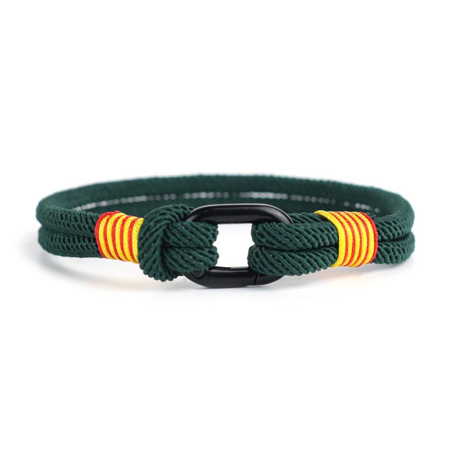 Neues Herren-Doppellagen-Nylonseilarmband in spanischen Flaggenfarben Minimalistisches Karabinerarmband für Business-Casual-Kleidung 7 Farben