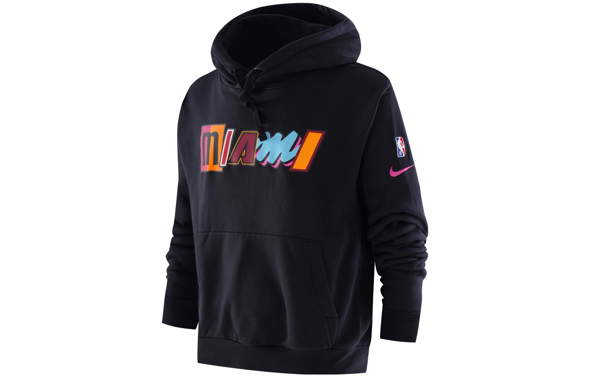 

Nike Sweatshirts Men s Black Hooded Moderate Regular DB2324-010 L
