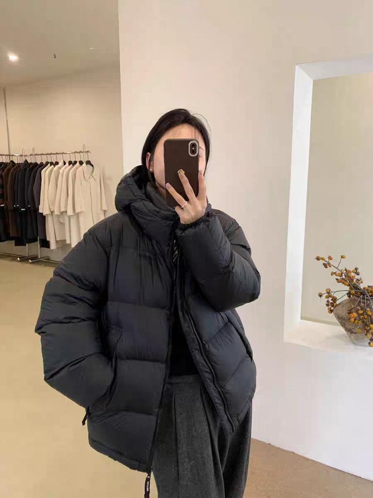 Black short down jacket women's winter new small thickened white goose down bread jacket