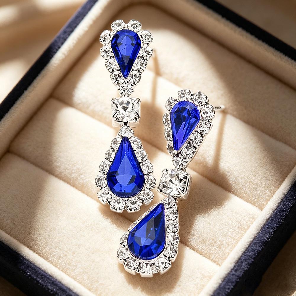 Elegant Zirconia Teardrop Earrings - Retro Court Style for Women