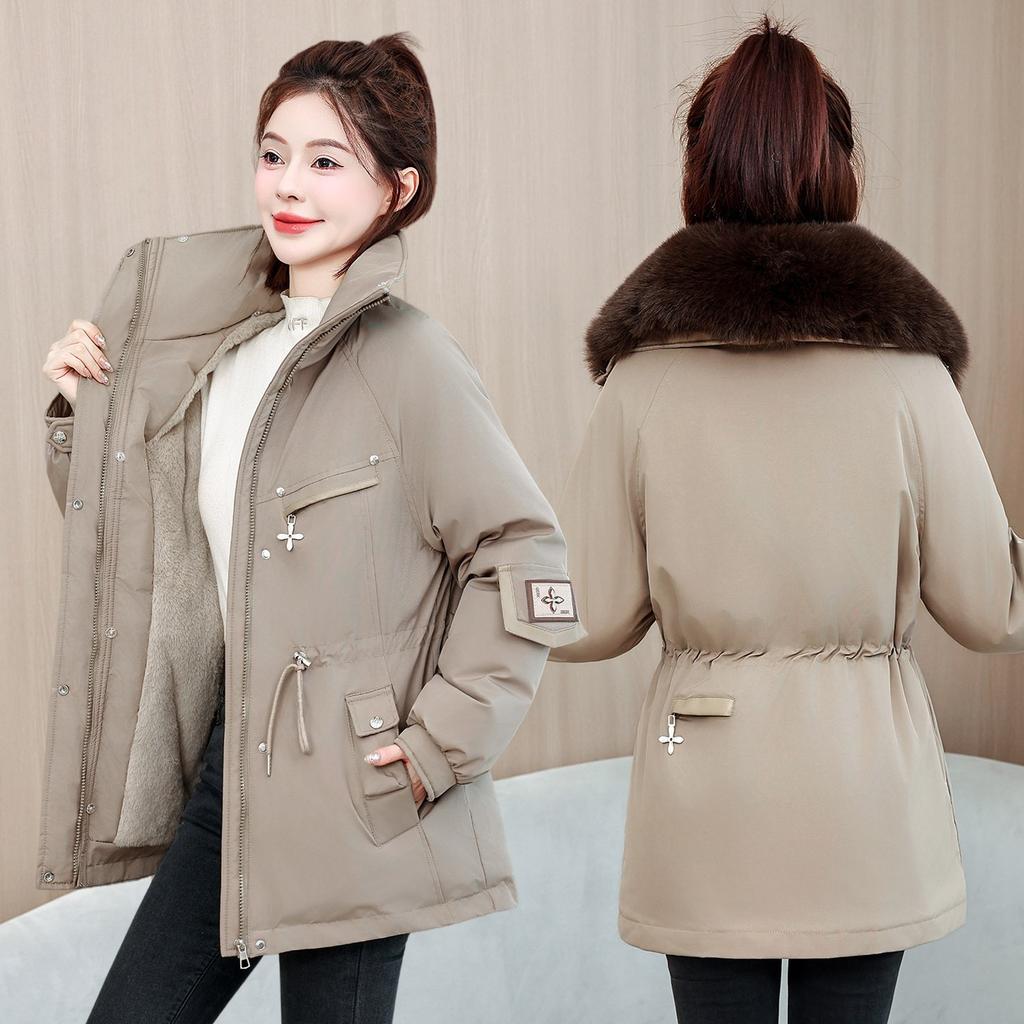 Short pie overcomes women's winter big fur collar waist design plush liner removable jacket mixed batch