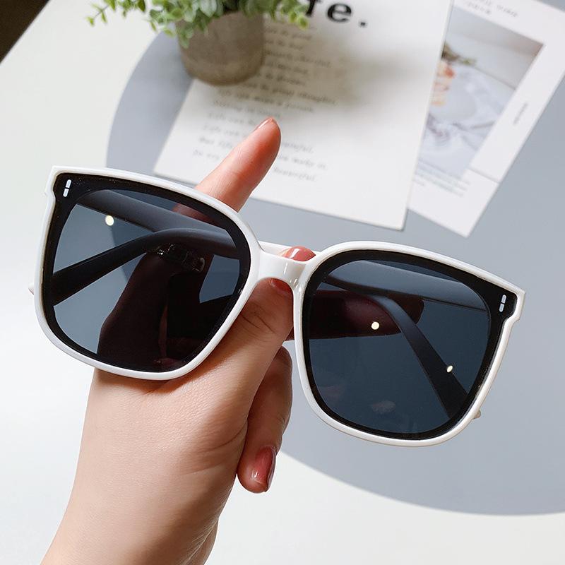 Square Sunglasses Women Vintage Oversize Sun Glasses Black Gradient UV400 Protection Unisex Fashion