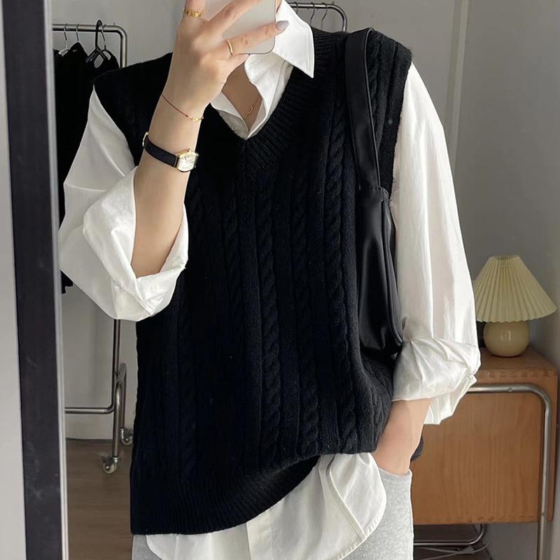 Twist Sweater Vest for Women In Autumn and Winter Layering Small Vest New Style for Outside and Inside Retro Loose Knitted Pullover Vest