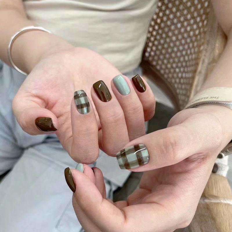 

Осень и Зима Белый Милый Короткий Мультяшный Медведь Студенческие Наклейки для Ногтей Нежные Сладкие Накладные Ногти Camel color