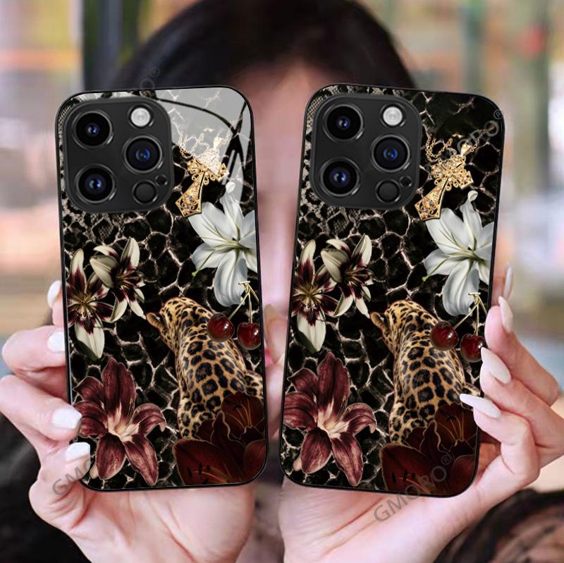Retro leopard print contrasting flower iPhone16pm glass phone case Apple 17pm European and American popular fashion women's models
