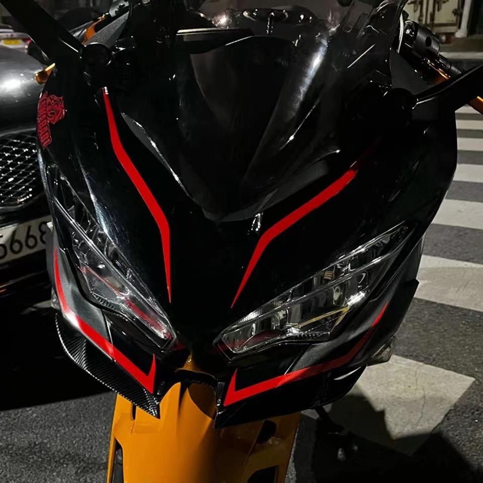 4PCS Motorcycle Fairing Sticker Decoration Reflective Cool Front Pull Headlight Decals for Kawasaki Ninja NINJA400 H2 H2SX