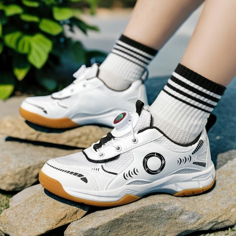 New Lightweight and Breathable Badminton Men's and Women's Casual Non-slip Mesh Sports Shoes Professional Competition Training Shoes