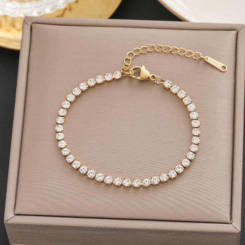 Women's Fashion Titanium Steel Bracelet: Elegant Japanese & Korean Design, Non-Fading Stainless Steel, Versatile Jewelry.