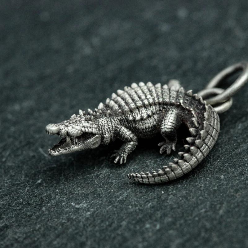 Crocodile Retro Style Animal Jewelry Pendant Alloy Chain Men Decoration Women