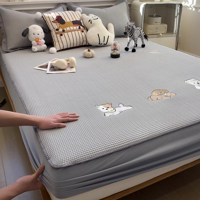 2026 Spring/Summer Ethylene Ice Bean Cooling Mat - Ice Silk Waffle Weave Bed Sheet and Pillowcase.