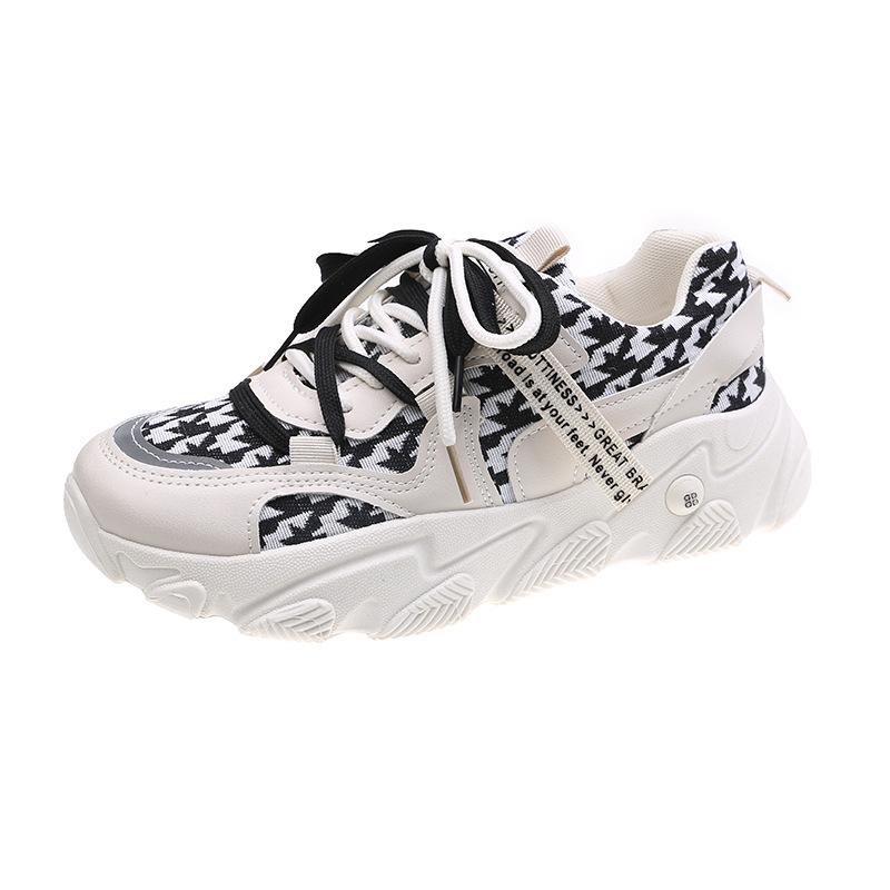 

Папины кроссовки Детские Весна и Осень Новые Модные Дышащие Универсальные Кроссовки на платформе Спортивные Повседневные 40 чёрный