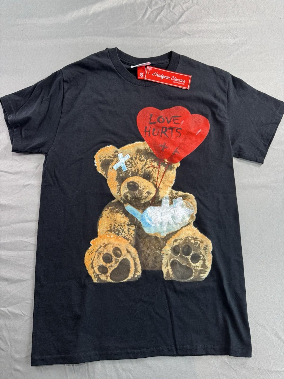 Headgear Classics Love Hurts T-Shirt Bear & Heart Graphic Print Black Sz Small Unisex T-Shirt XXXL