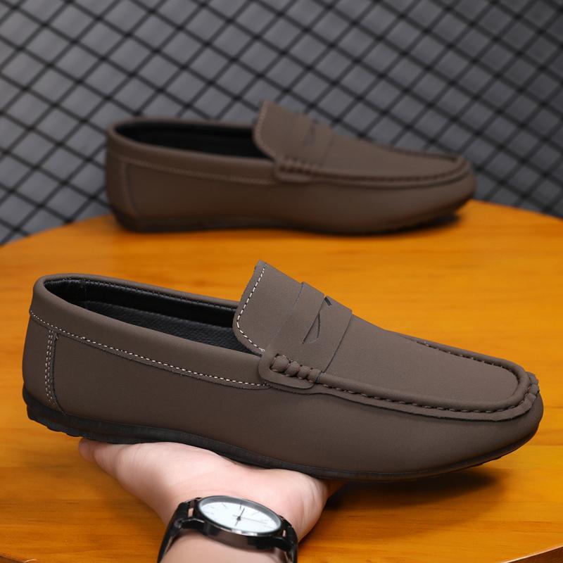 Summer Men Casual Shoes Leather Moccasins Breathable Slip on Italian Boat Shoes Luxury Brand Mens Driving Loafers Size 39-46