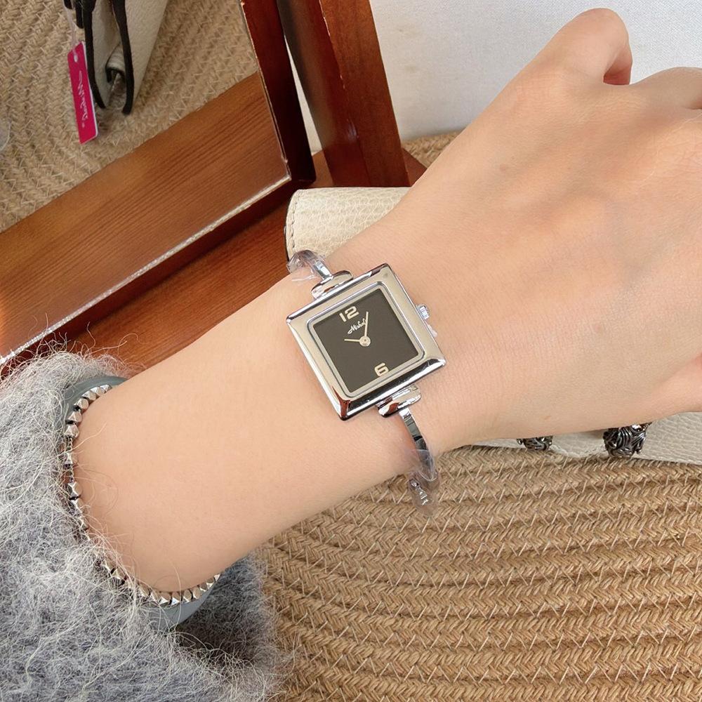 Square Steel Strap Bracelet Watch, Thin Strap Small Gold Watch Temperament Light Luxury Watch