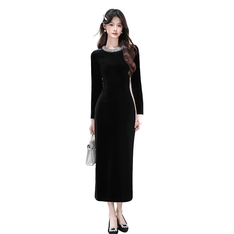 Shisanxing Quality Autumn/Winter evening gowns for women's light luxury niche design styles, annual gala hosting and performance velvet dresses