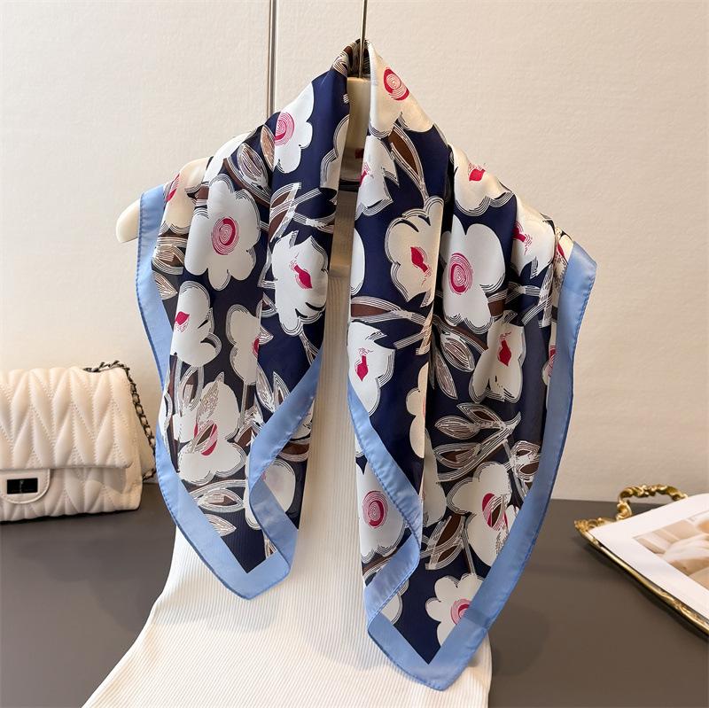 Designer 70*70cm Luxury Square Scarves Women's Silk Scarf Bandana Neckerchief Neckties Hairbands Foulard Shawl Fashion