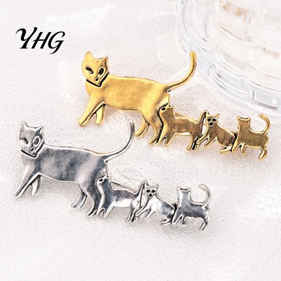 Daily Wear Brooch Cat Family Pin, Golden Silver Plated Alloy Kitten Lapel Tone Pin Animal Shape Badge Jewelry for Clothing Bags Hats Mini