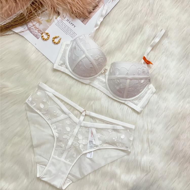 

Маленькая грудь собирает бюстгальтеры, показывает большую грудь, регулирует нижнее белье, сексуальное кружевное нижнее белье против обвисания 70B белый