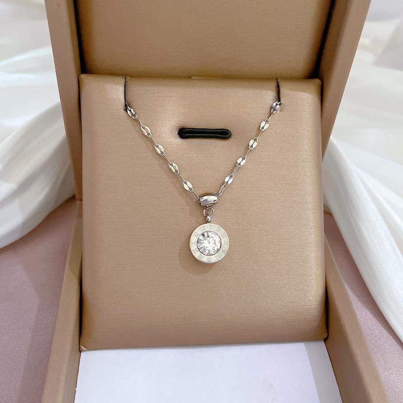 Fashion Retro Women's Necklace Temperament Micro Diamond Necklace Exquisite Collar Chain Accessories