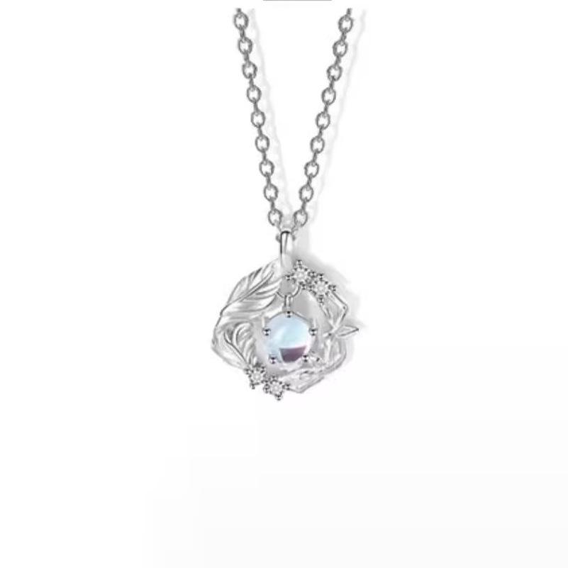 Eucalyptus and Bird Necklace - Elegant and Versatile Korean Friendship Gift for Women