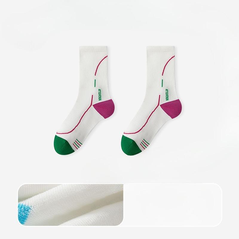 Female Professional Outdoor Mountaineering Running Badminton Sports Shock Non Slip Sweat Breathable Tube Socks1