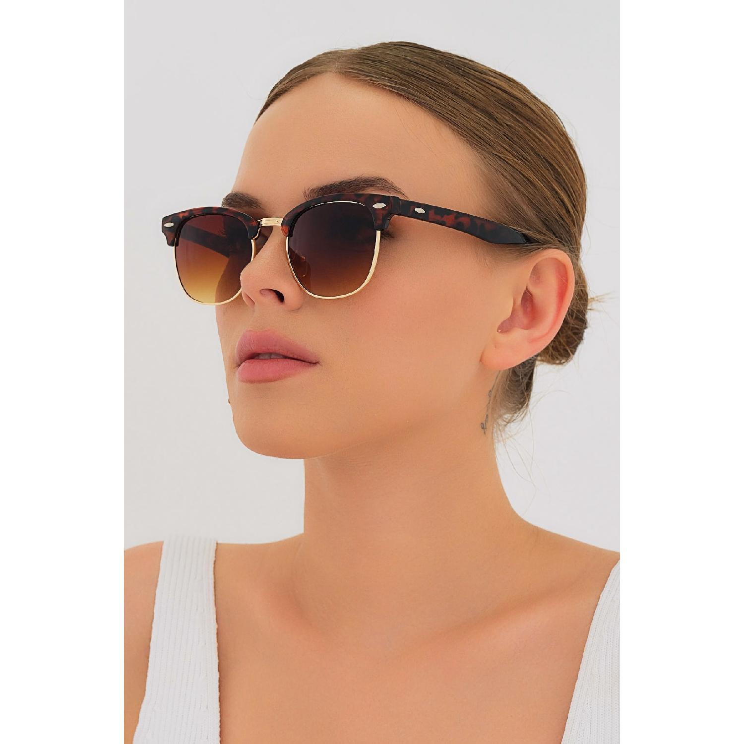 

Солнцезащитные очки унисекс