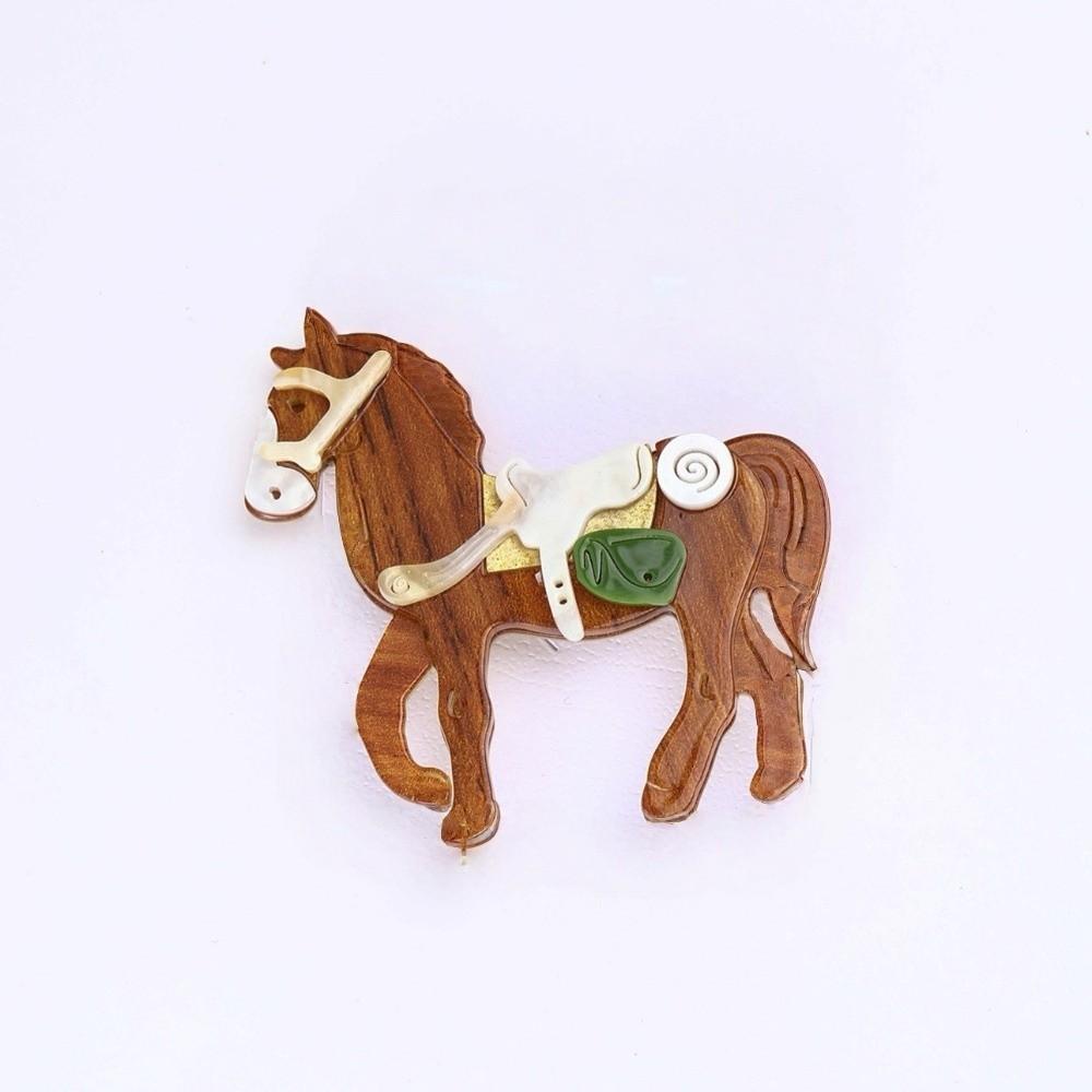 Elegant Horse Brooches Personality Pony Badge Pin Animal Zodiac Horse Pins  Men Suit Accessories