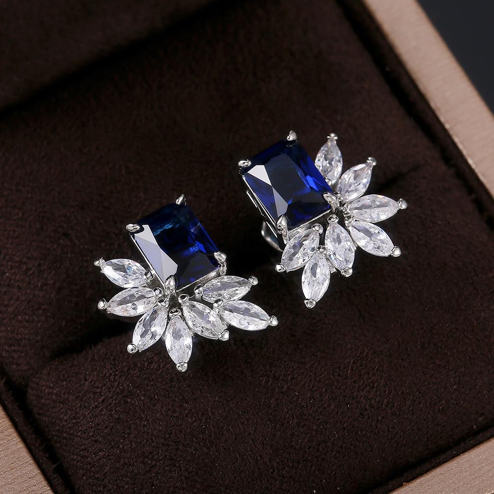 

Huitan Gorgeous Bridal Wedding Engagement Earrings Dazzling Cubic Zirconia Modern Design Party Statement Stud Earrings for Women