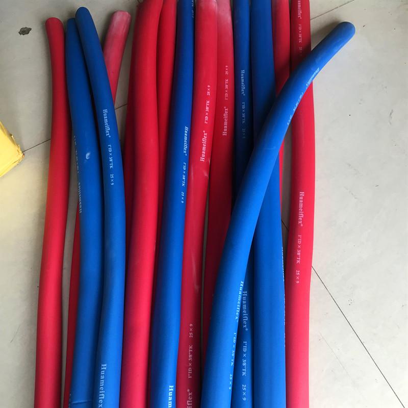 1.8M Thermal Insulation Pipe Sponge Tube Sleeve Casing Fitness Car grips handlebar protective cover Equipment Pipe Accessories