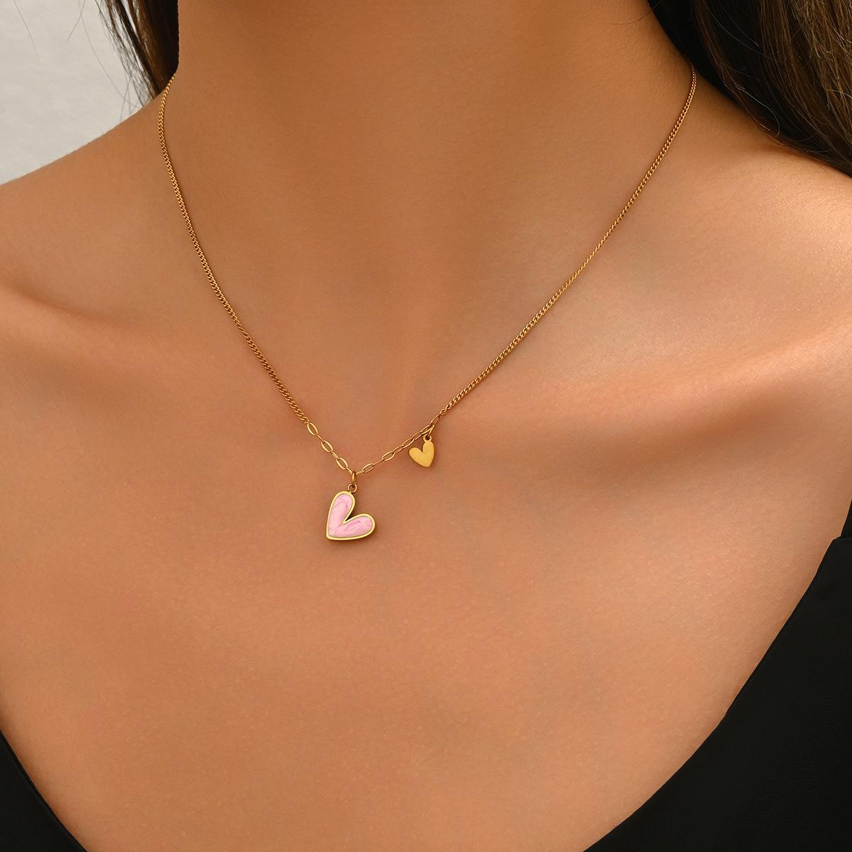 

New hot-selling necklace women, simple and versatile, high-end sense of love, drip oil collarbone chain, niche light luxury item decoration