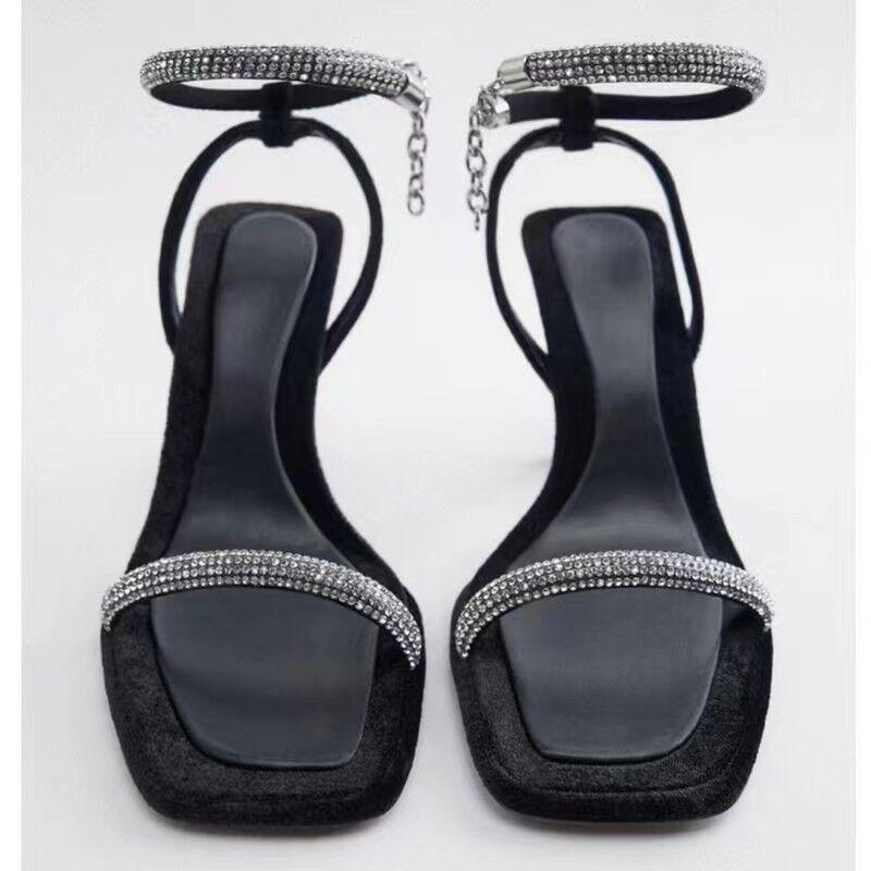 Fashion Diamond high-heeled sandals for women's summer new style square toe exposed temperament European and American one-piece sandals