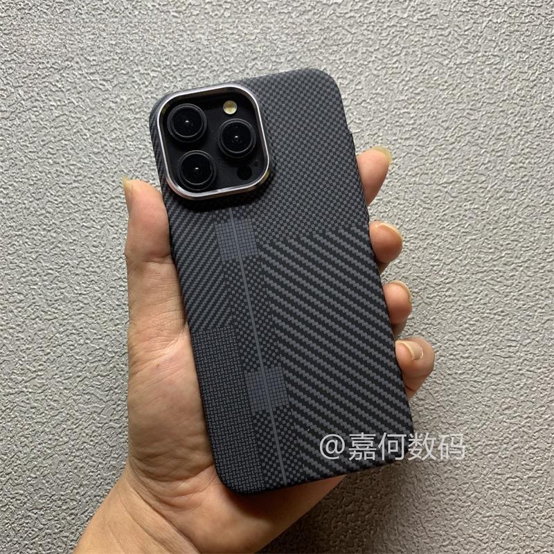 Farbkollision Magnetische Hartschale Hülle für IPhone 16 15 17 Pro Max Kunststoff Carbon Relief Schale Kameraobjektiv Legierung Rüstung Fundas