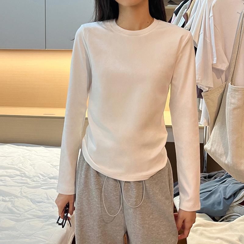 Women's Fleece-Lined Slim Fit T-Shirt: Round Neck, Dropped Shoulders, Cinched Waist, Long Sleeves, Flattering Inner Layer for Autumn/Winter 2025.