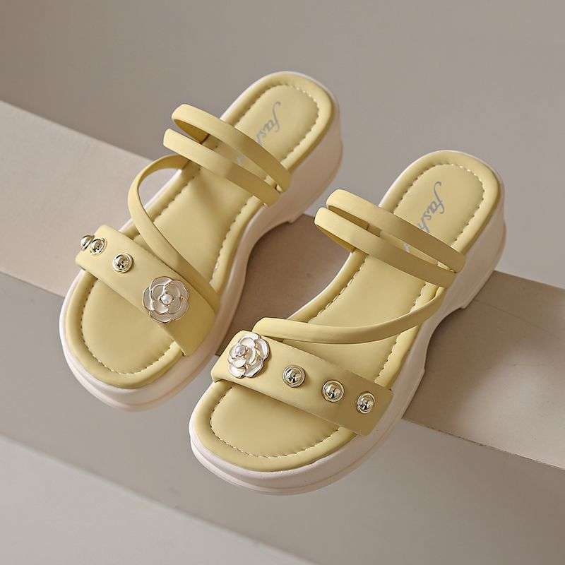 Sandals women wear new soft-soled, lightweight and non-slip two-in-one for summer wear, height-increasing fairy skirt slippers