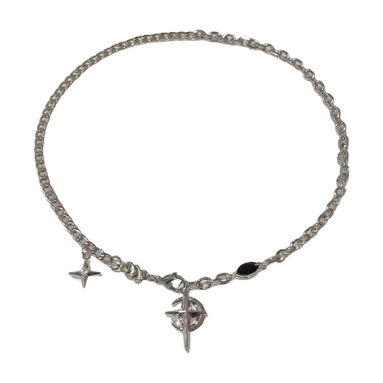 Fashionable Black Gemstones Star Pendant Necklace Craft of Portable Sturdy Steel Materials for Special Occasions